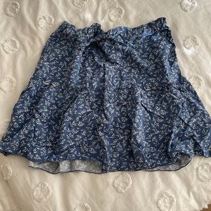 Brandy Melville skirt